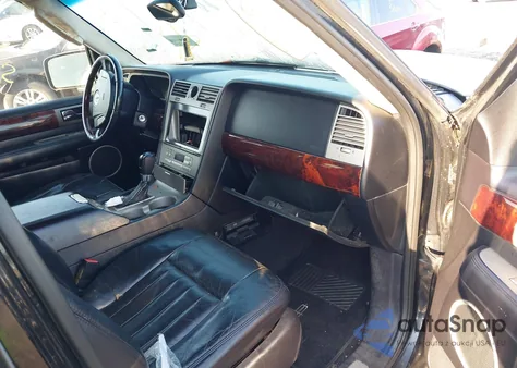2003 Lincoln Navigator из США, поврежденный, VIN 5LMFU28R93LJ19951